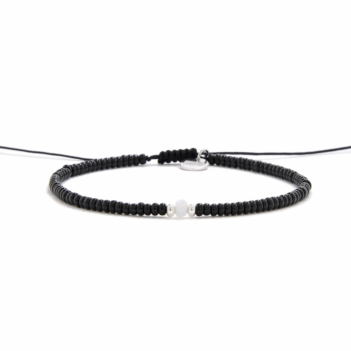 Full front view of Loreto Blanco Diamanti black bead bracelet with white and silver centerpiece