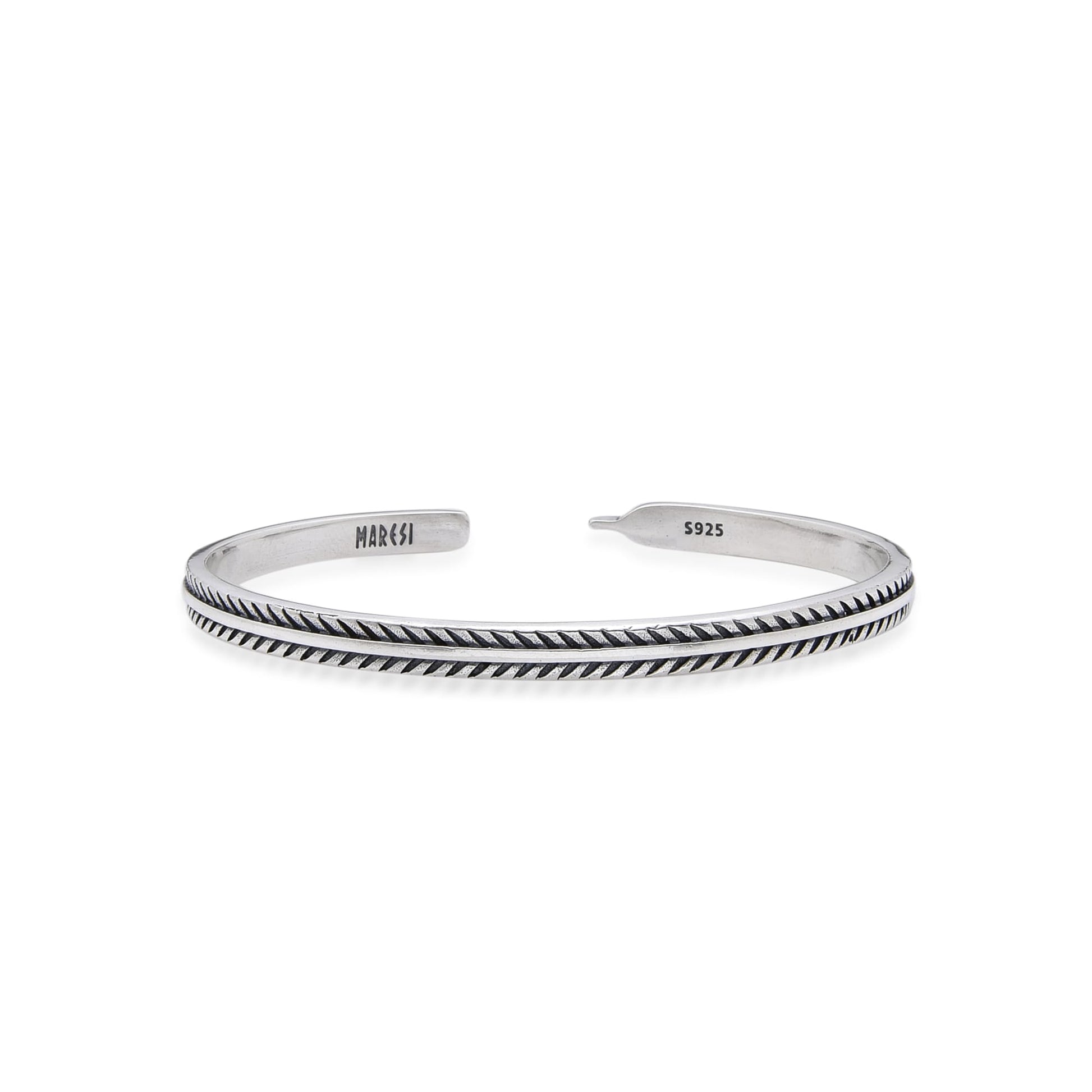 Front view of the Pinna silver mens bracelet showing engraved details and 925 stamp