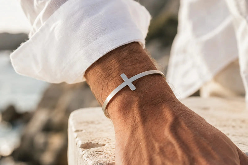 What does wearing a cross mean on a men’s STAINLESS SETTEL bracelet