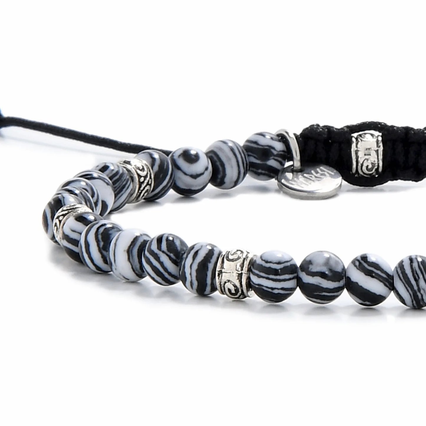 men’s malachite bracelet in monochrome tones with detailed black string and end bead